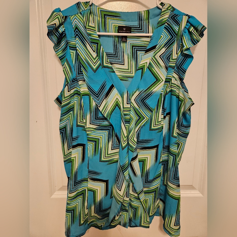 Women's Worthington Sleeveless Blouse in Size Large _Like New